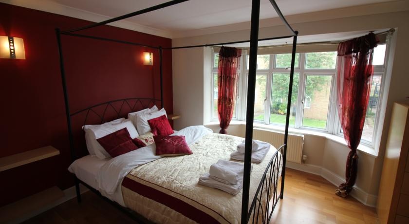 Additional image 7 of 4 Bed Semi-Detached House, Elfleda Road, CB5, N1 7GU