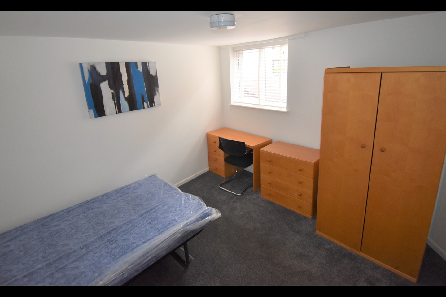 Additional image 14 of 8 Bed Semi-Detached House, Granby Gardens, RG1, N1 7GU
