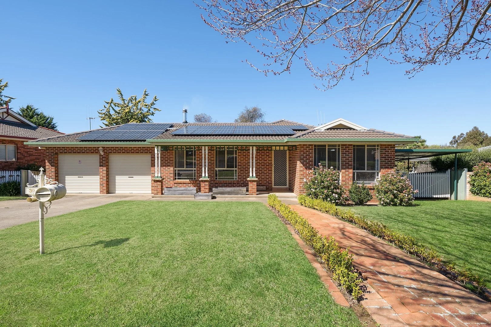 39 Glendale Crescent, Orange NSW 2800