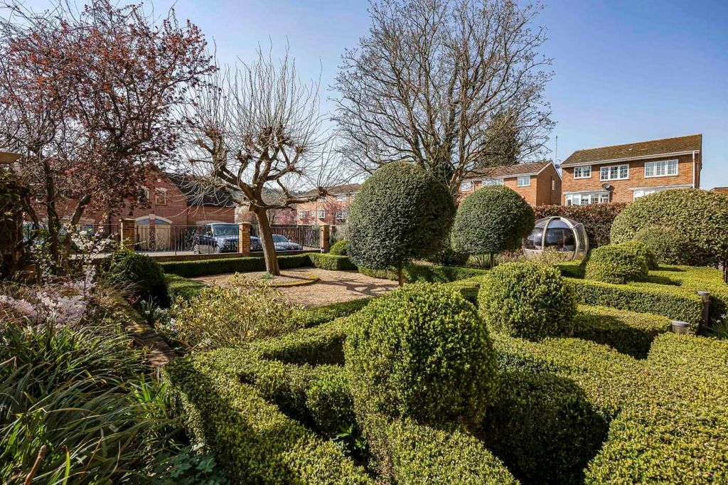 Additional image 22 of 4 bed flat for saleNorthfield End, Henley-On-Thames, Oxfordshire RG9