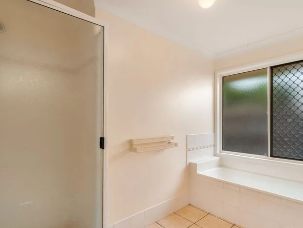 Additional image 10 of 4 Alison Street, Slade Point QLD 4740