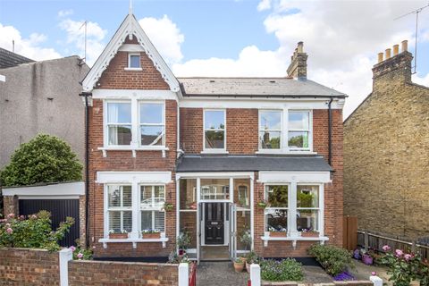 Elliscombe Road, Charlton, London SE7