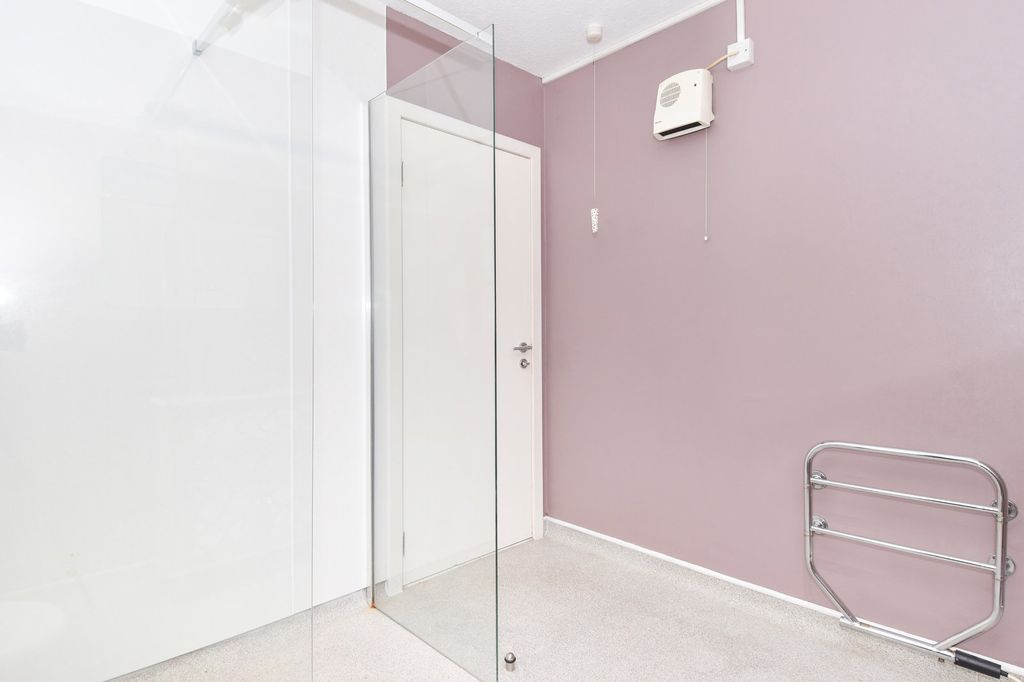 Additional image 19 of 1 bed flat for saleChromate Lane, Lerwick, Shetland ZE1