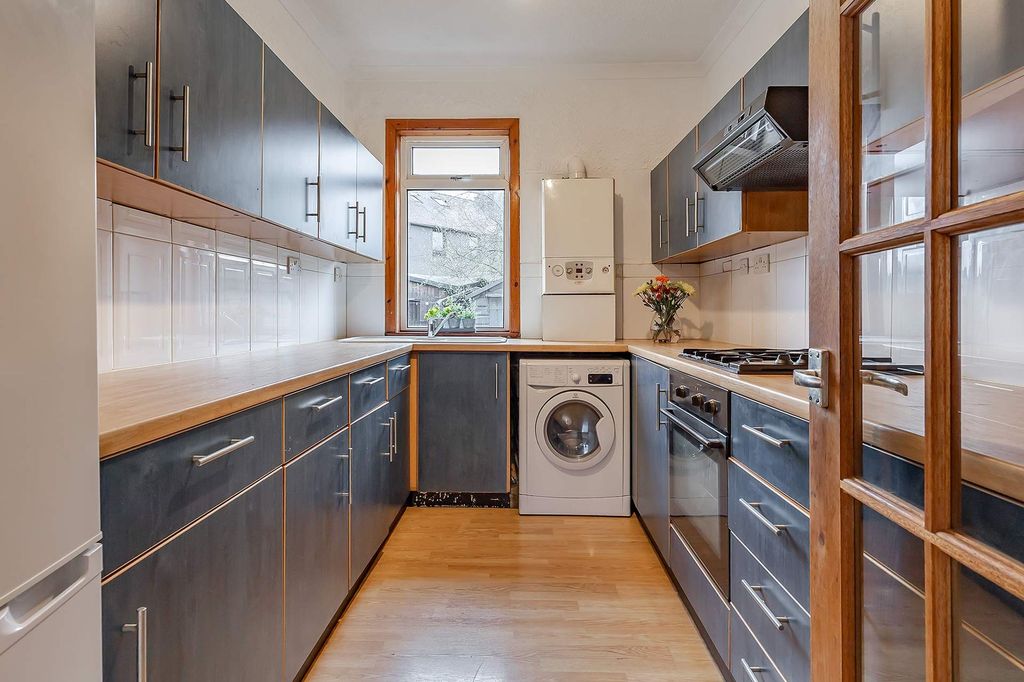 Additional image 7 of 2 bed flat for salePreston Road, Linlithgow EH49