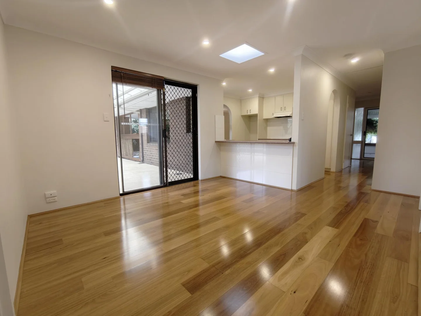 Additional image 7 of 31 31 Dalston Crescent, Kardinya WA 6163