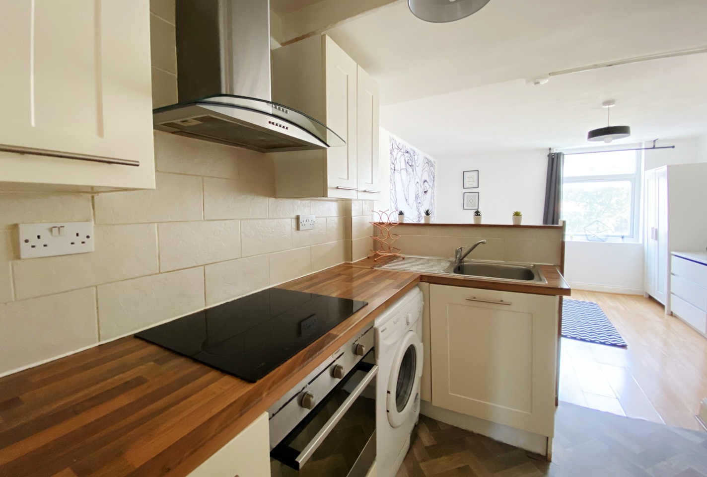1 Bed Flat, Humberstone Gate, LE1, N1 7GU photo 2