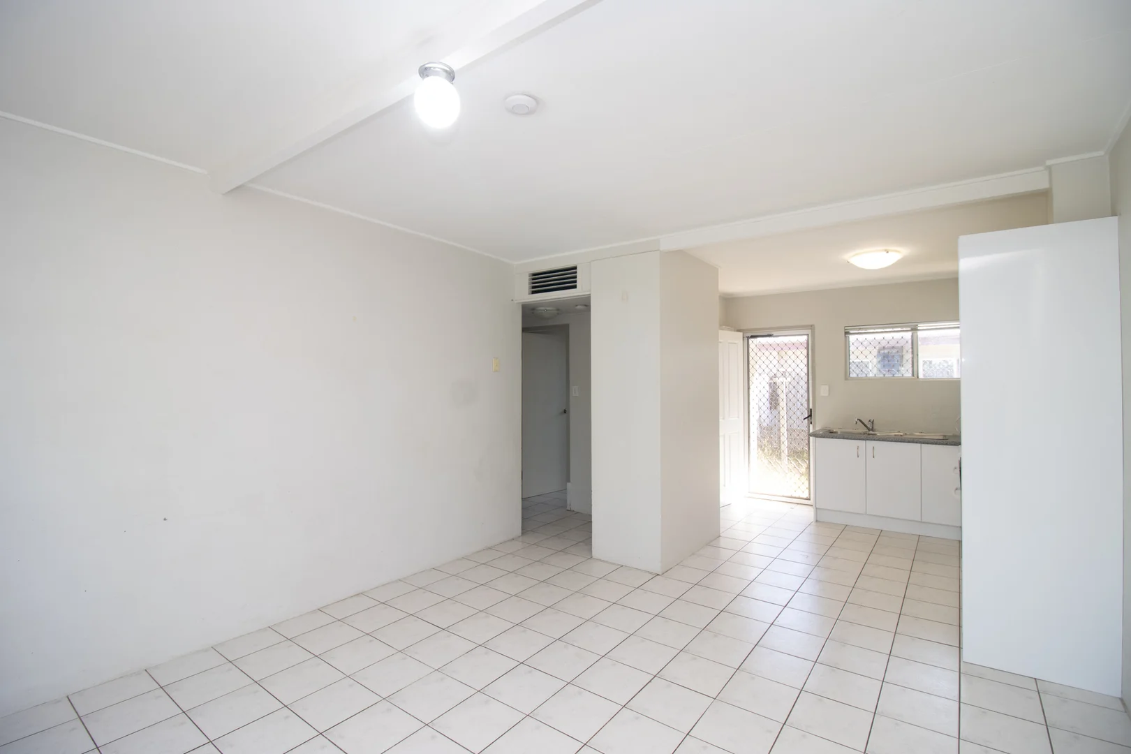 Additional image 2 of 4/2 Daphne Street, Mount Isa QLD 4825