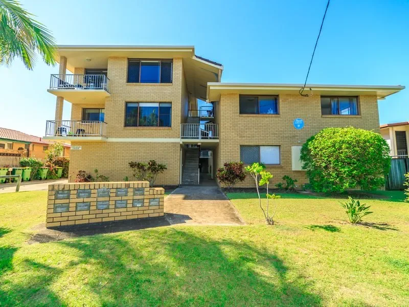 Additional image 9 of 2/19 Twenty Sixth Avenue, Palm Beach QLD 4221
