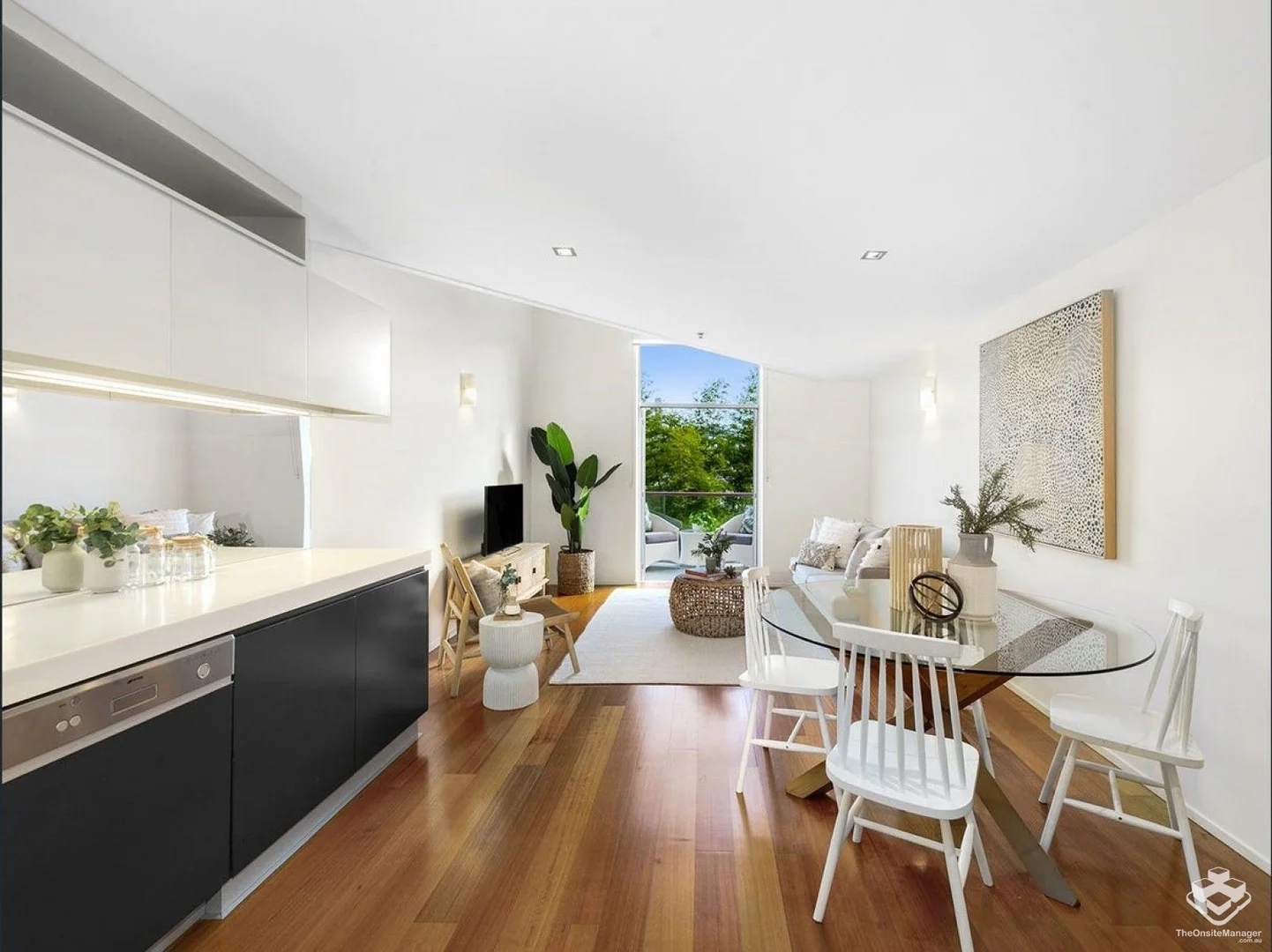 Additional image 3 of ID:21172626/36 Vernon Terrace, Teneriffe QLD 4005