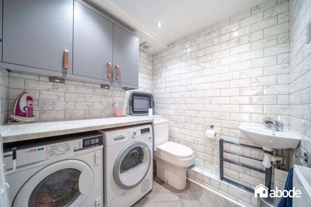Additional image 15 of 2 bed flat for salePennyford Drive, Liverpool L18