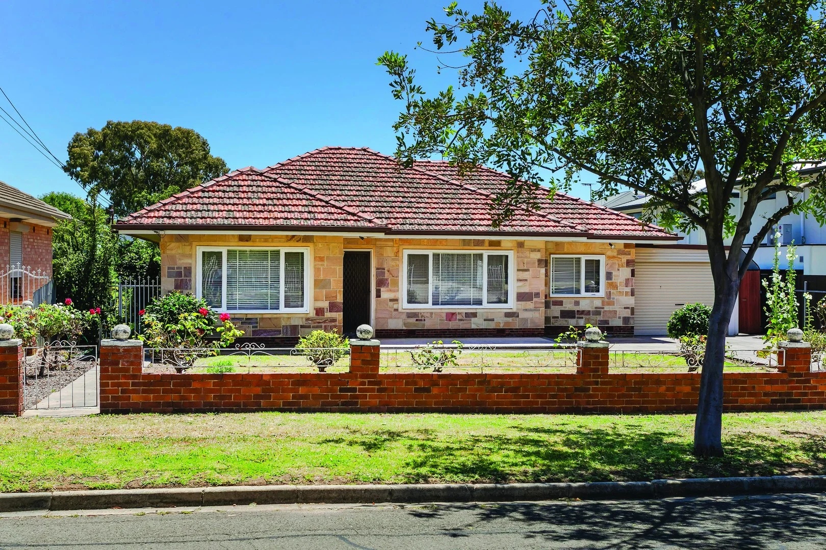 24 Nalara Avenue, Rostrevor SA 5073