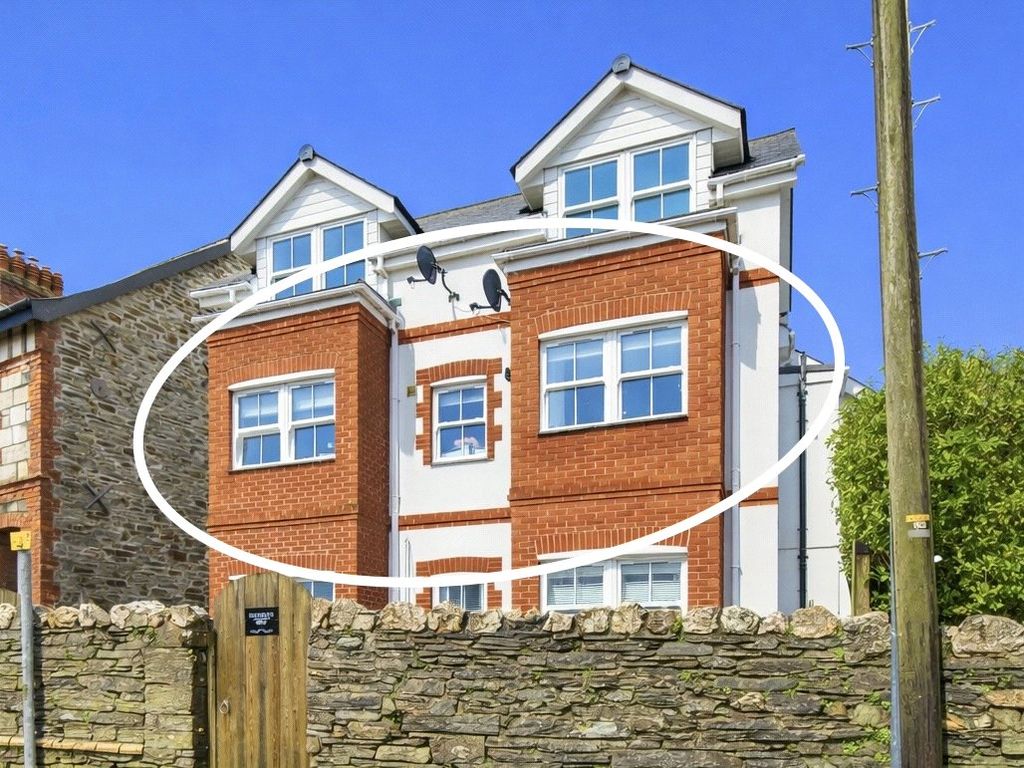 Additional image 11 of 2 bed flat for saleFernleigh Road, Wadebridge, Cornwall PL27