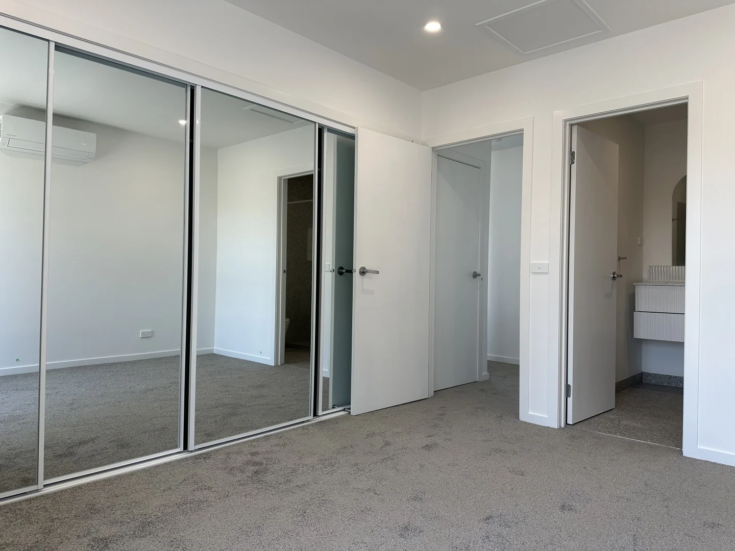 Additional image 7 of 2/29 Old Plenty Road South Morang, South Morang VIC 3752