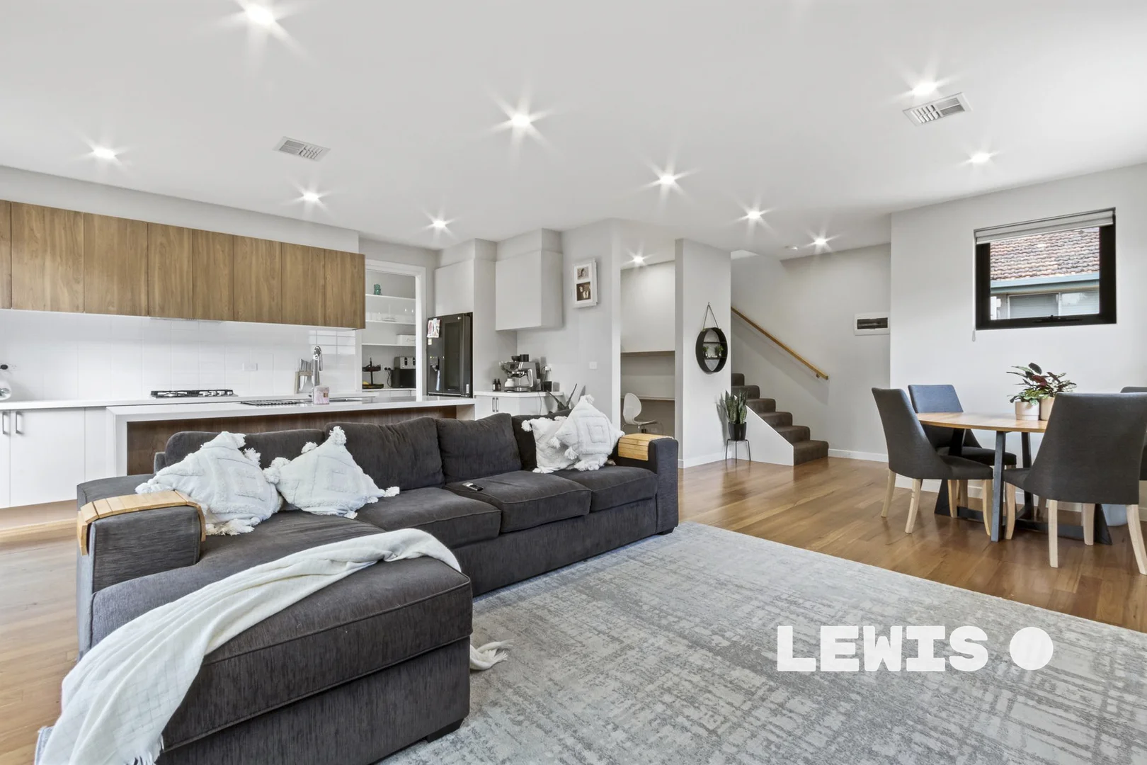 Additional image 3 of 2/72 Cheddar Rd, Reservoir VIC 3073