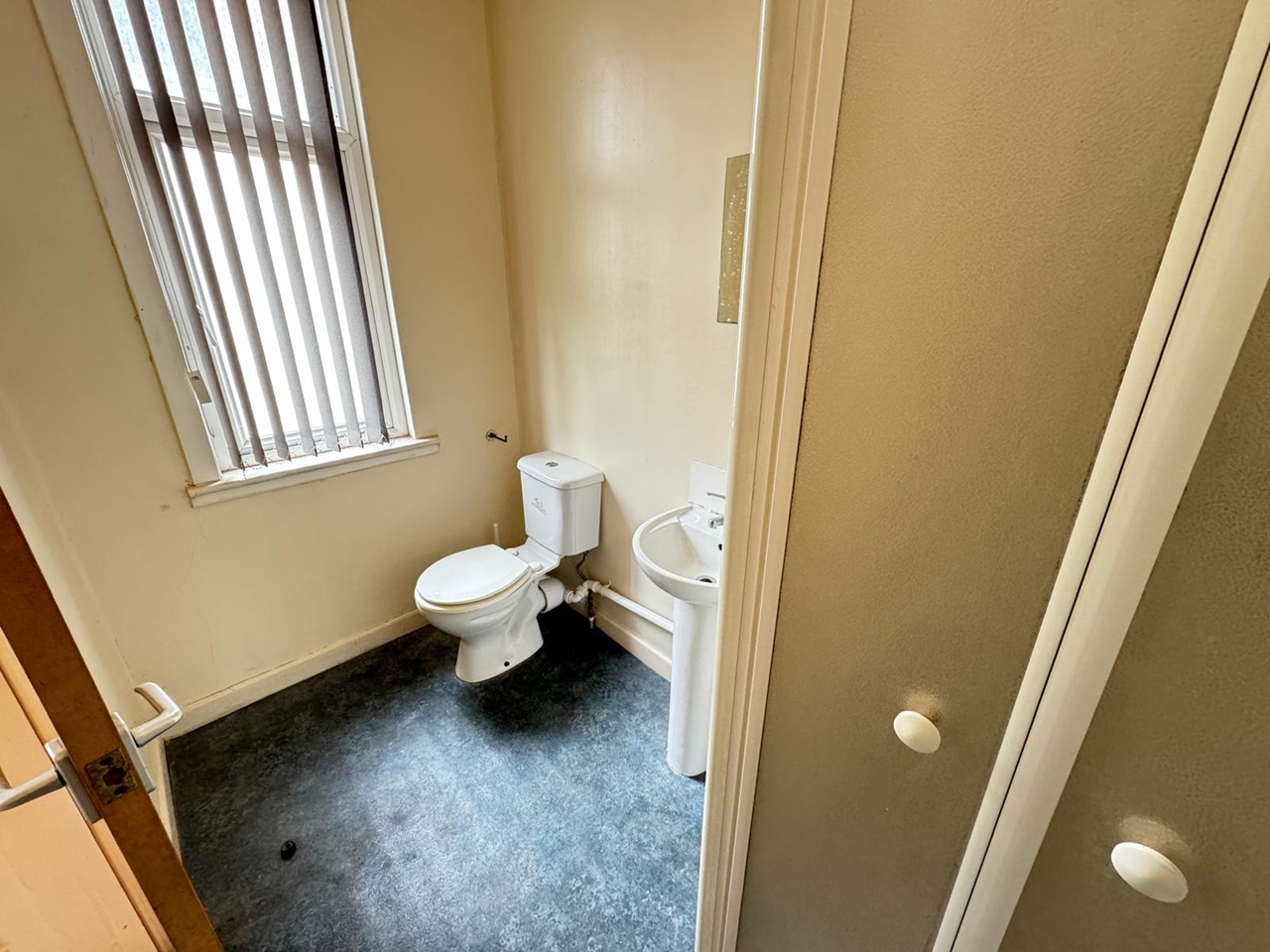 Additional image 11 of Studio Flat, Manor Road, CV1, N1 7GU