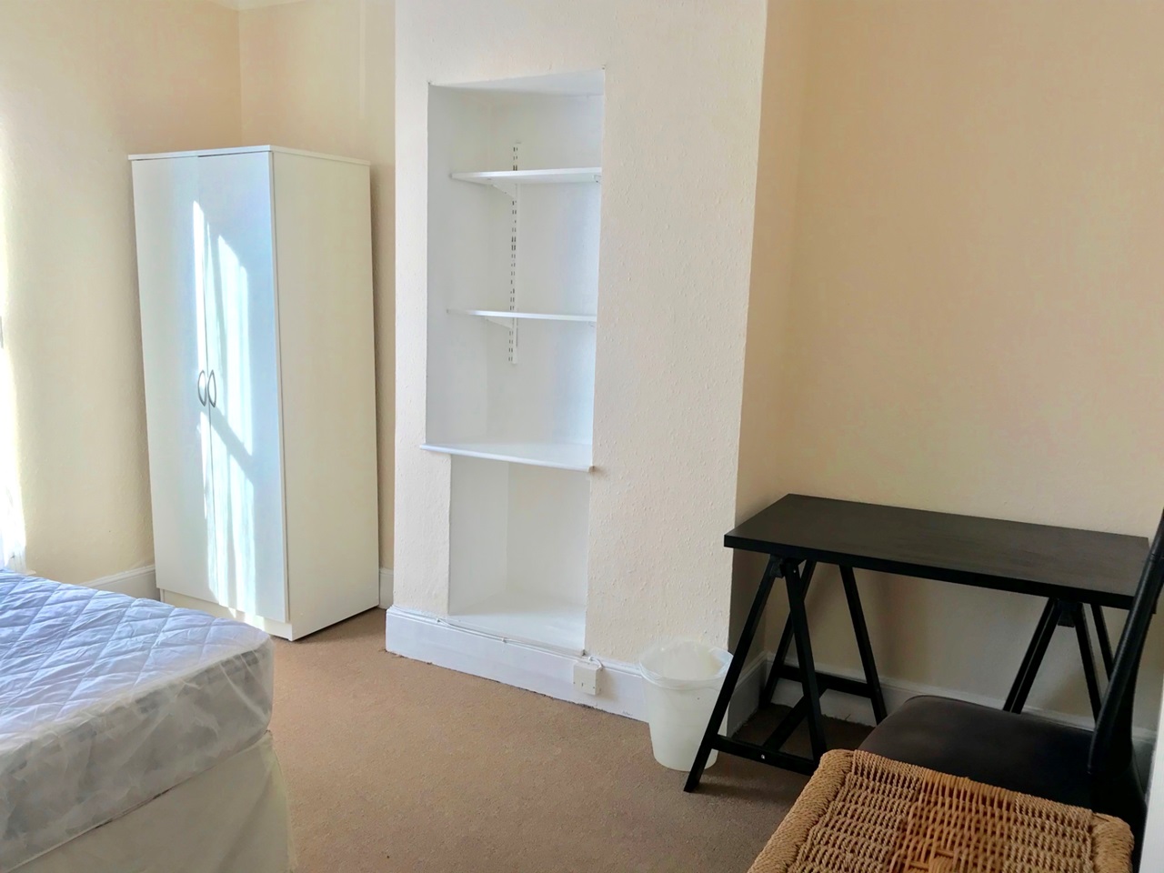 Additional image 10 of Room in a Shared House, Middle Street, SO14, N1 7GU