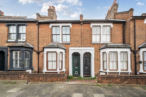 Loobert Road, London N15