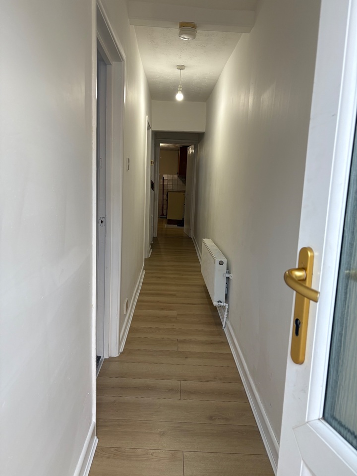 Additional image 2 of 3 Bed Terraced House, Earls Road, SO14, N1 7GU
