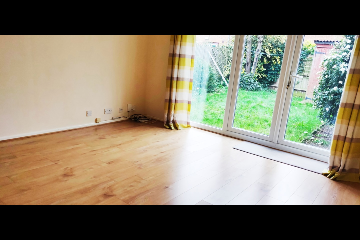 2 Bed Semi-Detached House, Abbots Close, CB4, N1 7GU photo 5