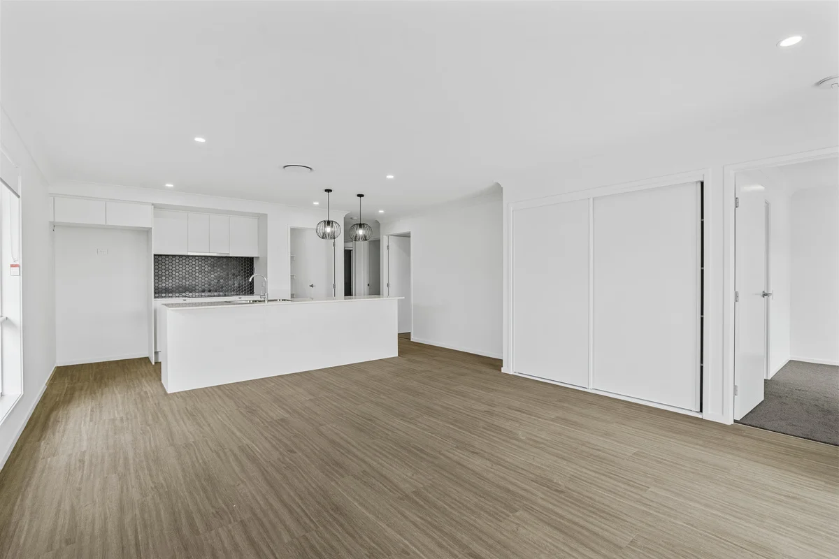 Additional image 15 of 36 Hewing Place, Park Ridge QLD 4125