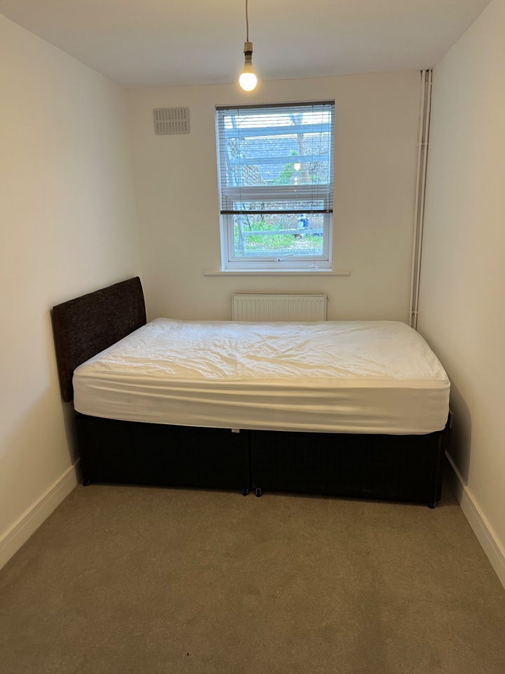 2 Bed Flat, Upper North Street, BN1, N1 7GU photo 3