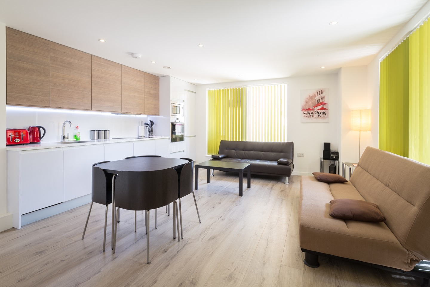 2 Bed Flat, Marque House, CB2, N1 7GU