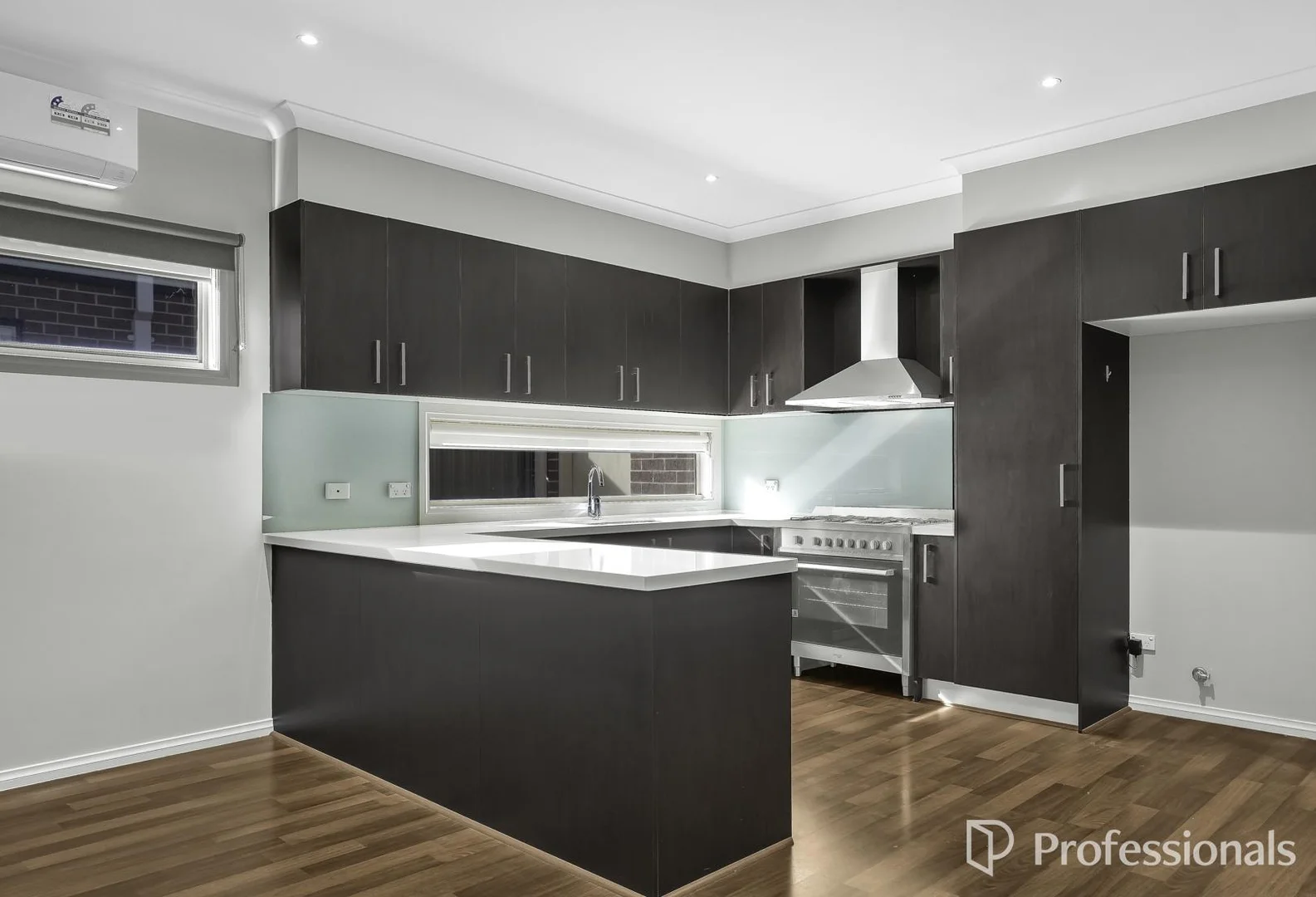 Additional image 4 of 28 Rivoli Close, Fraser Rise VIC 3336
