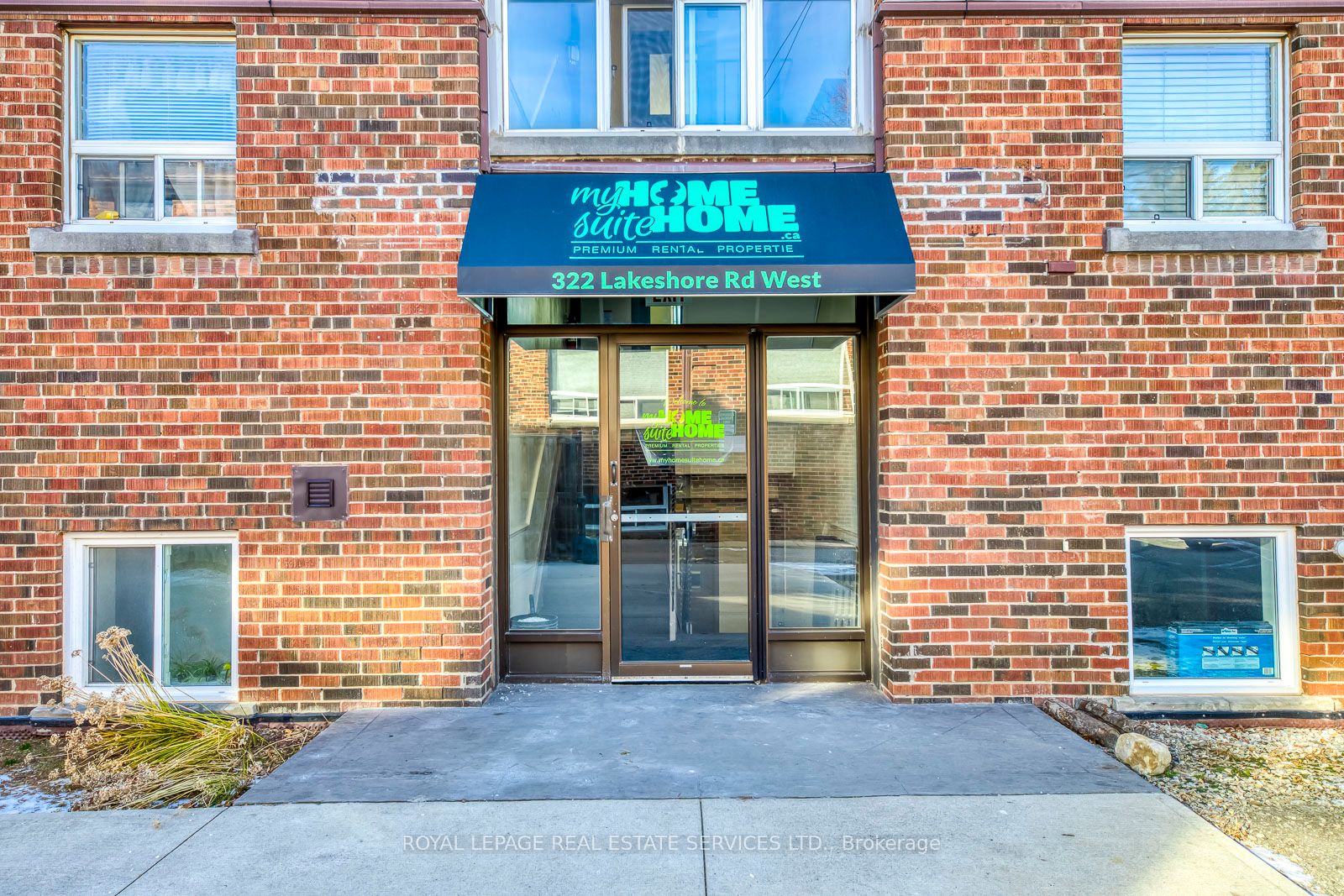 320 Lakeshore Road W, Mississauga, ON, L5H 1G8