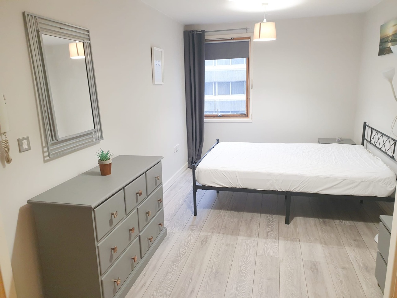 2 Bed Flat, Priory Place, CV1, N1 7GU photo 5