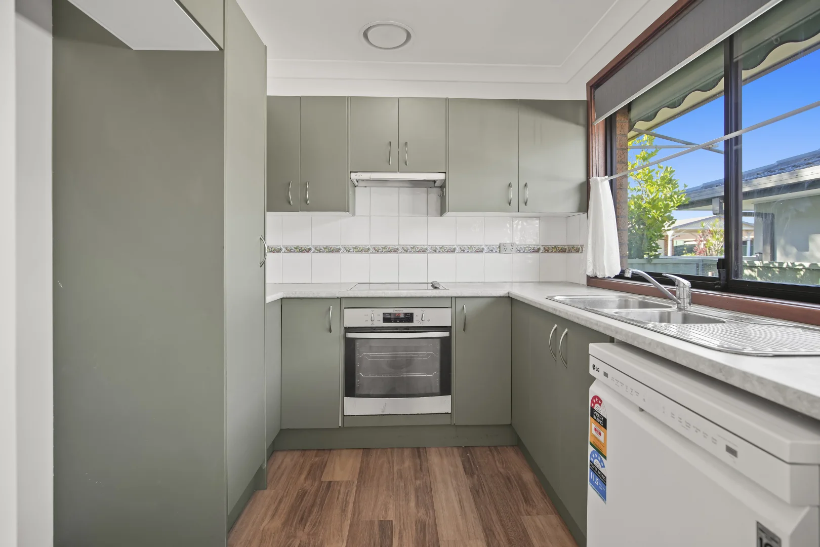 Additional image 5 of 11 Jane Close, Lake Haven NSW 2263