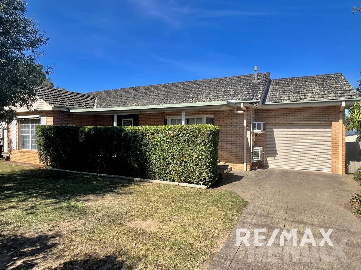 5 Plumpton Road, Kooringal NSW 2650