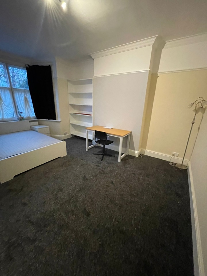 Additional image 4 of Room in a Shared House, Victoria Park Road, LE2, N1 7GU