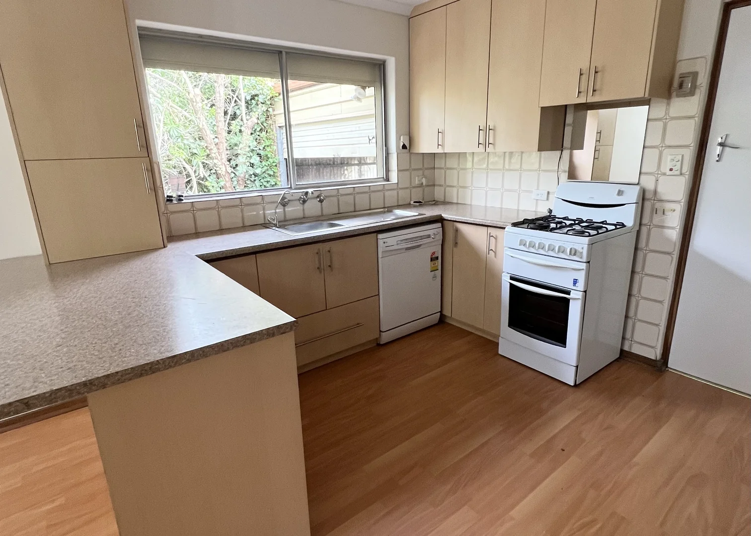 Additional image 6 of 212 Maxwell Rd, Para Hills SA 5096