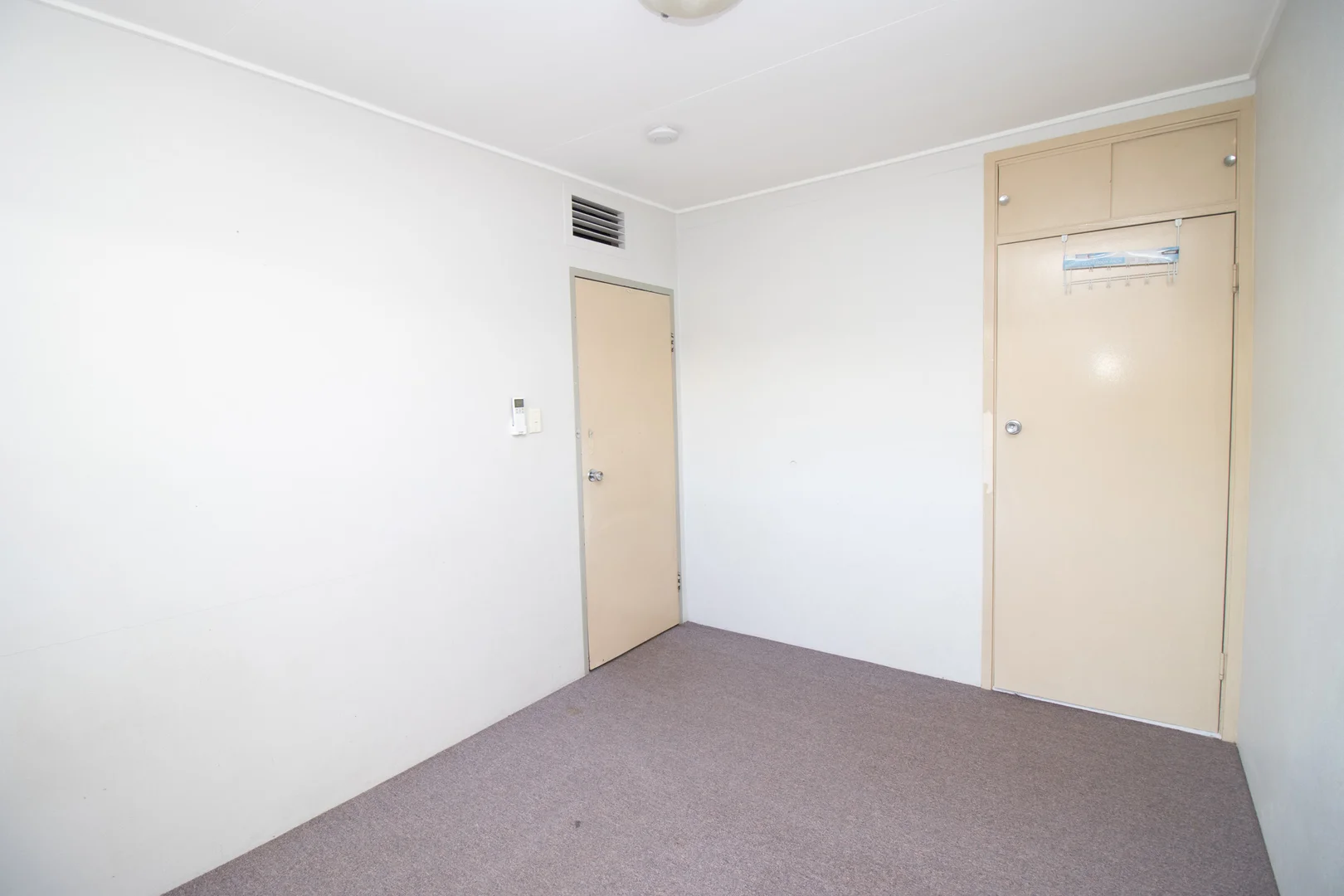 Additional image 5 of 4/2 Daphne Street, Mount Isa QLD 4825