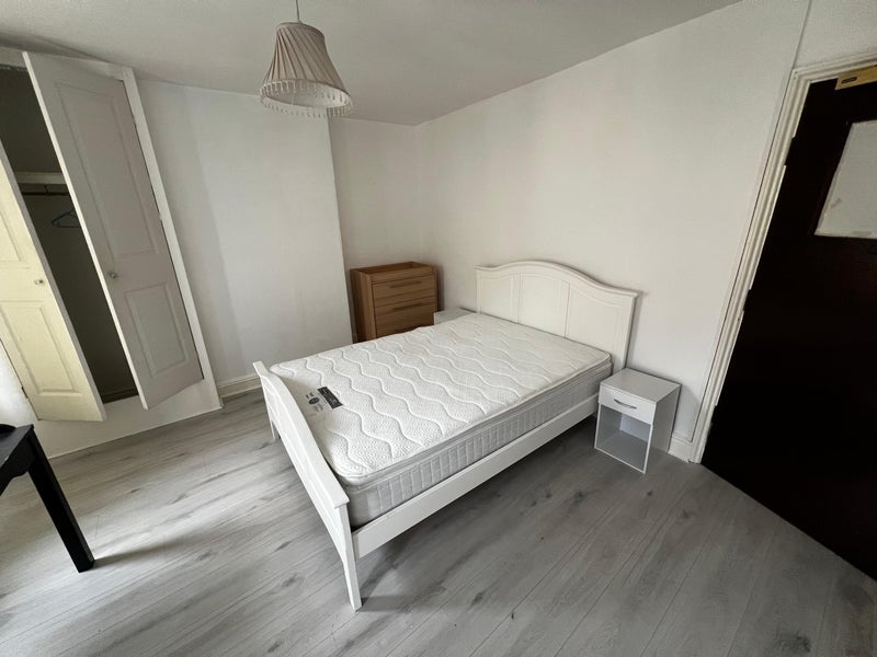 Room in a Shared House, Montreal Road, CB1, N1 7GU photo 2