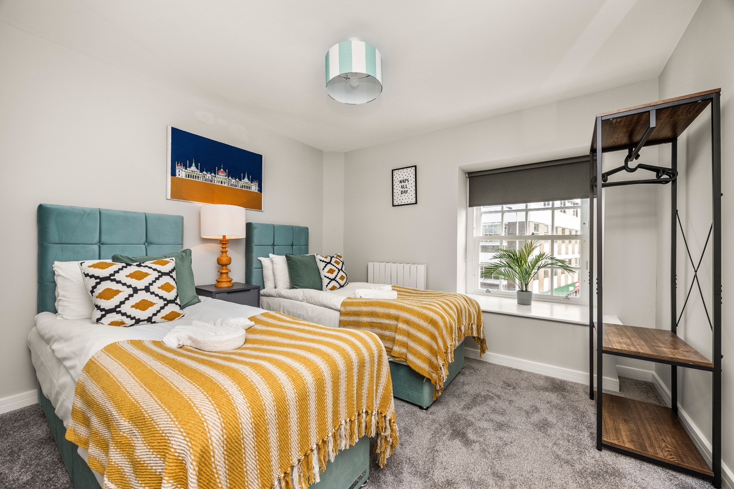 2 Bed Flat, Richmond Place, BN2, N1 7GU photo 2