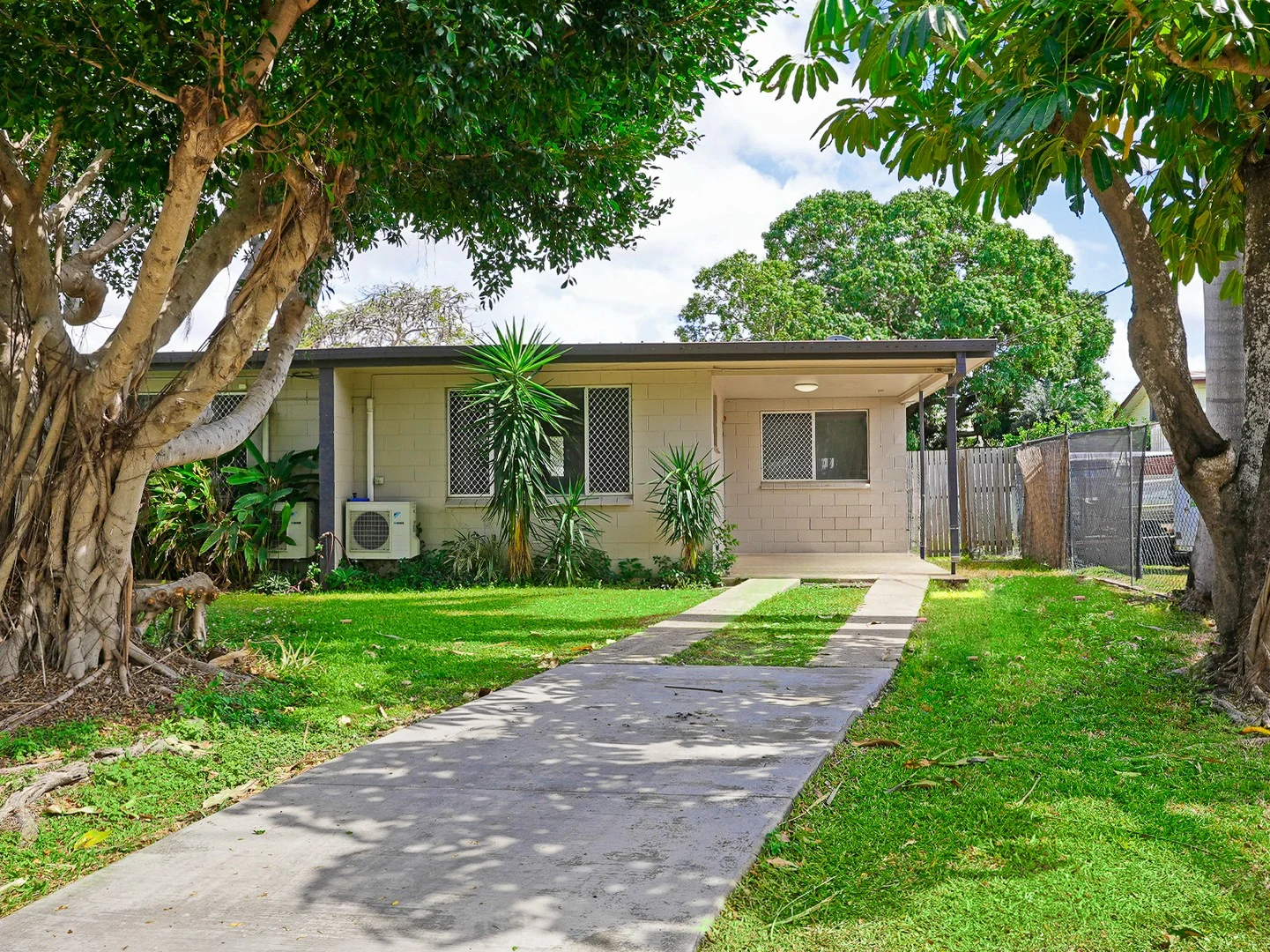 2/18 Gorari Street, Idalia QLD 4811
