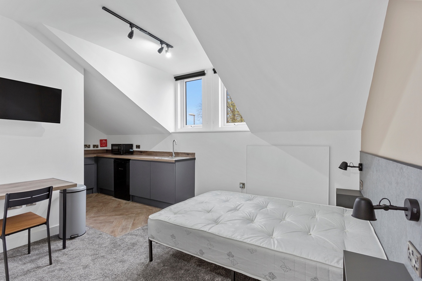 Studio Flat, Green Lane, DE1, N1 7GU photo 2