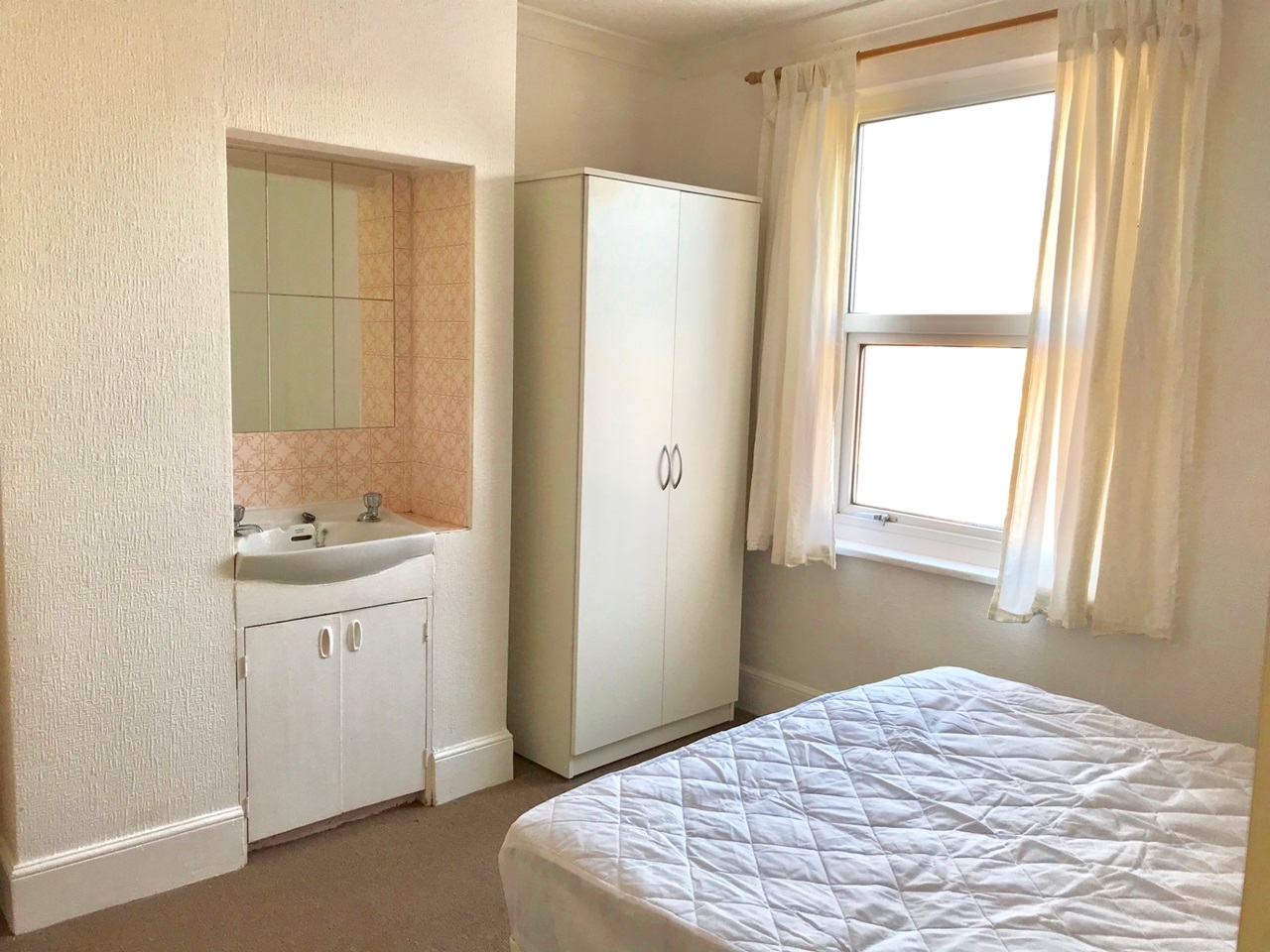Additional image 12 of Room in a Shared House, Middle Street, SO14, N1 7GU