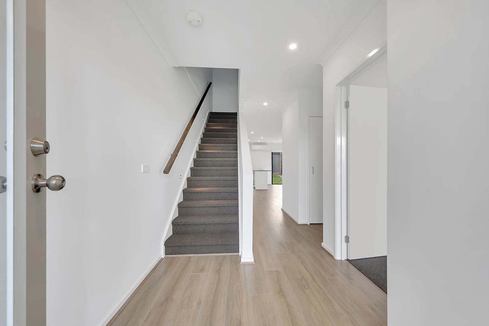 Additional image 3 of 24 LAMINGTON WALK,, Wollert VIC 3750