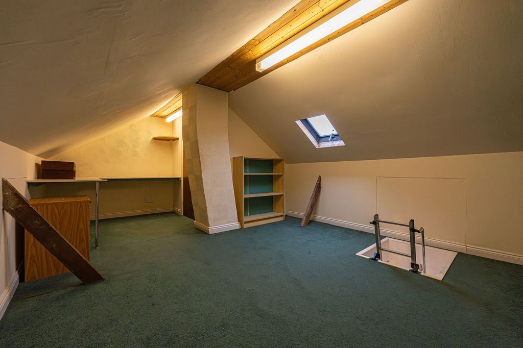 Additional image 19 of 3 bed semi-detached house for saleCastle Park Close, Newport NP20
