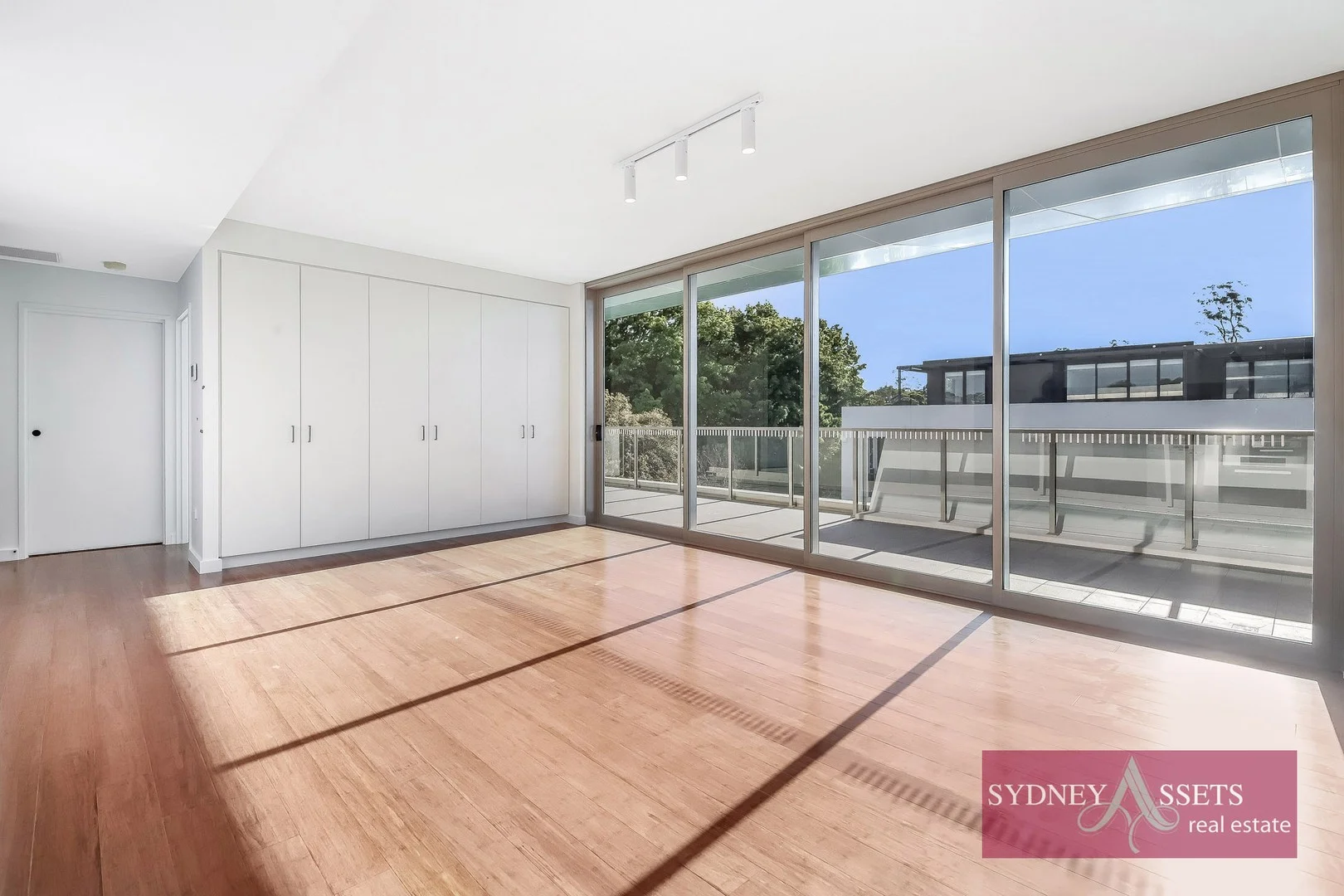 1BR/10-16 Gilroy Road, Turramurra NSW 2074