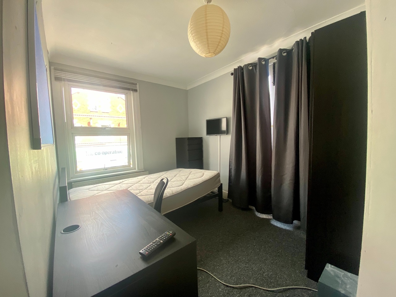 Additional image 11 of 2 Bed Flat, Erleigh Road, RG1, N1 7GU