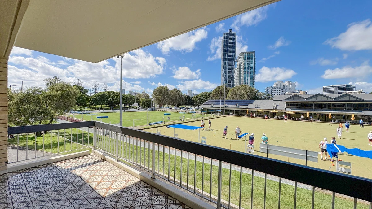 1/2 Marine Parade, Southport QLD 4215