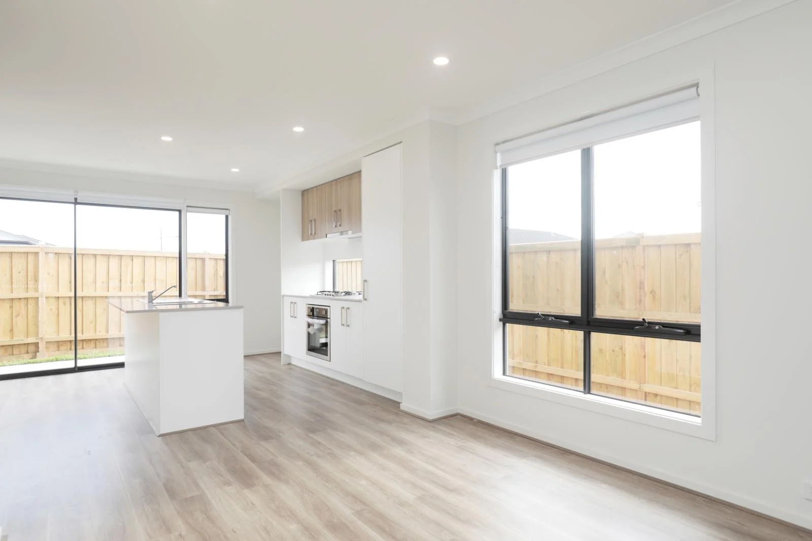 Additional image 3 of 18 Merindah Boulevard, Deanside VIC 3336