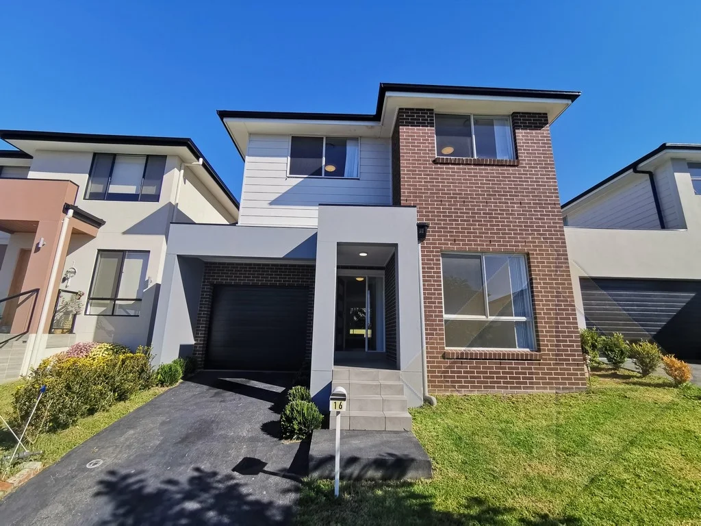 16 Cadell St, Tallawong NSW 2762