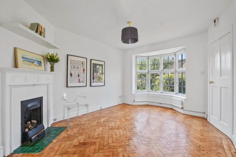 Midholm, Hampstead Garden Suburb NW11