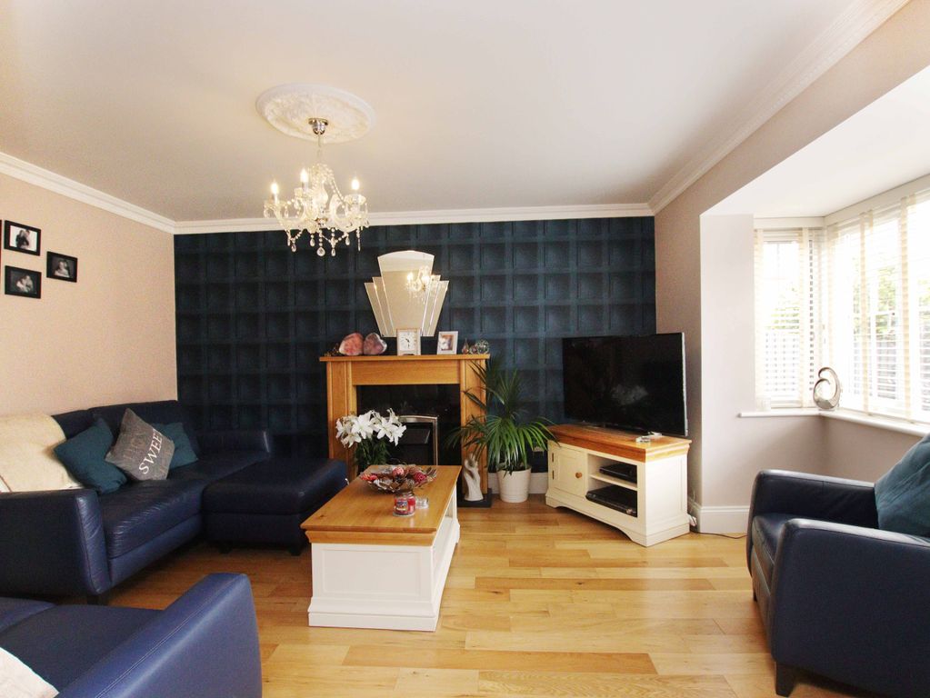 Additional image 2 of 5 bed detached house for saleGraig Y Mynydd, Tonyrefail CF39