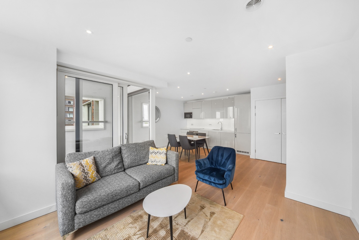 1 Bed Flat, Walworth Road, SE17, N1 7GU photo 5