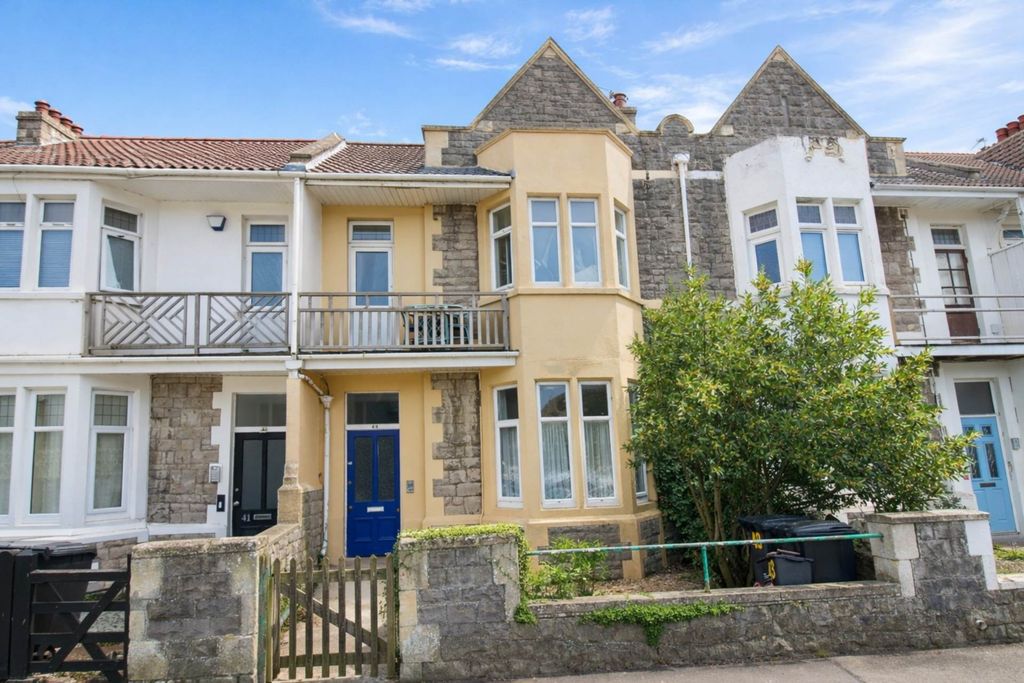 2 bed flat for saleSevern Avenue, South Ward BS23